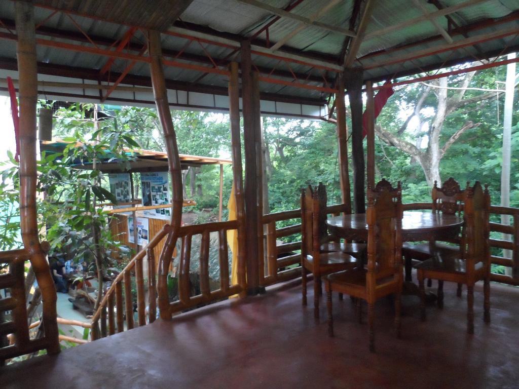 Victoria Guest House And Cottages Puerto Princesa Zewnętrze zdjęcie