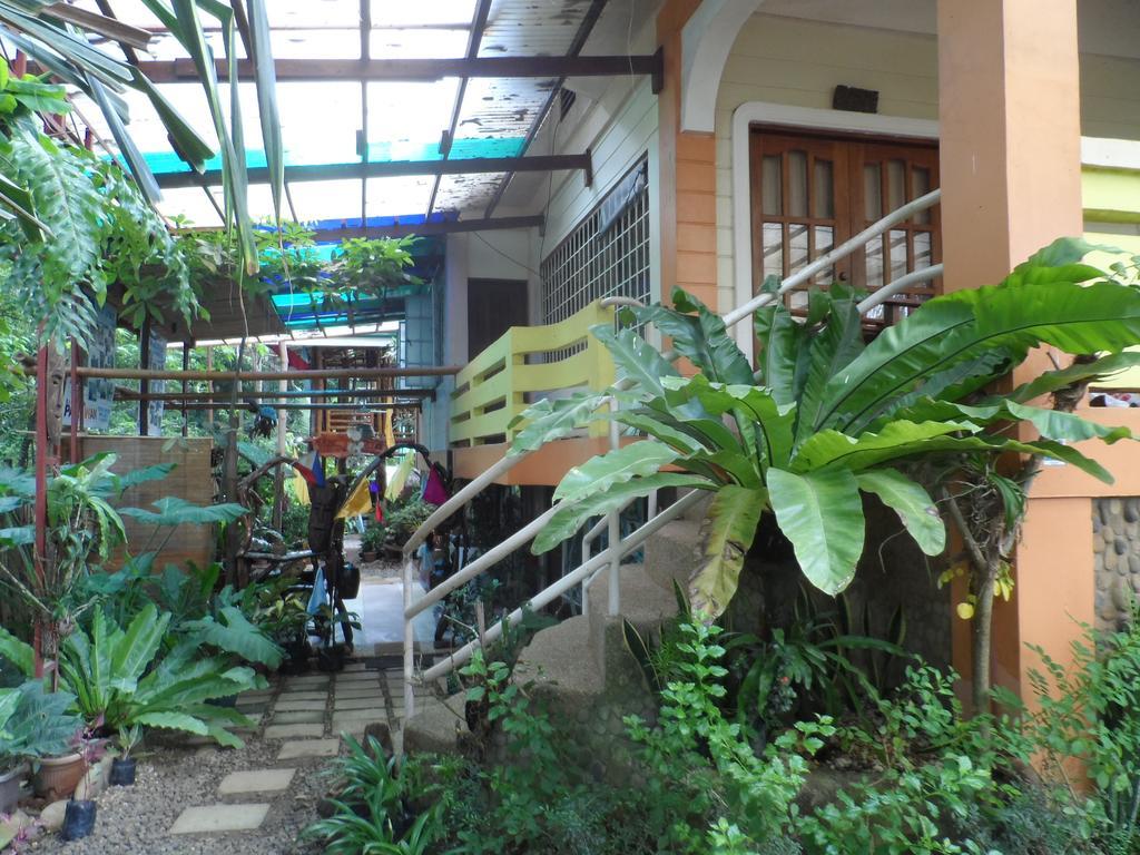 Victoria Guest House And Cottages Puerto Princesa Zewnętrze zdjęcie