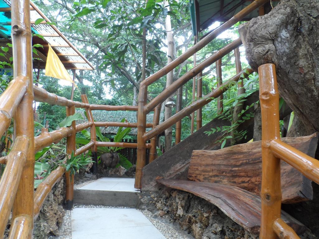 Victoria Guest House And Cottages Puerto Princesa Zewnętrze zdjęcie