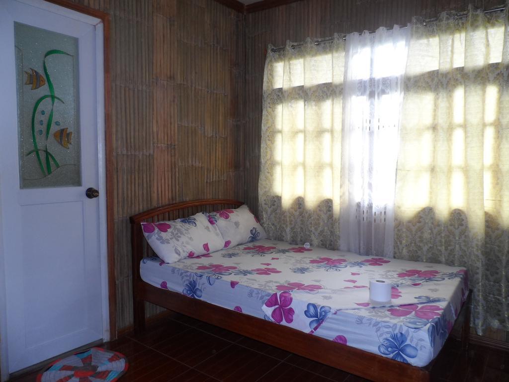 Victoria Guest House And Cottages Puerto Princesa Pokój zdjęcie